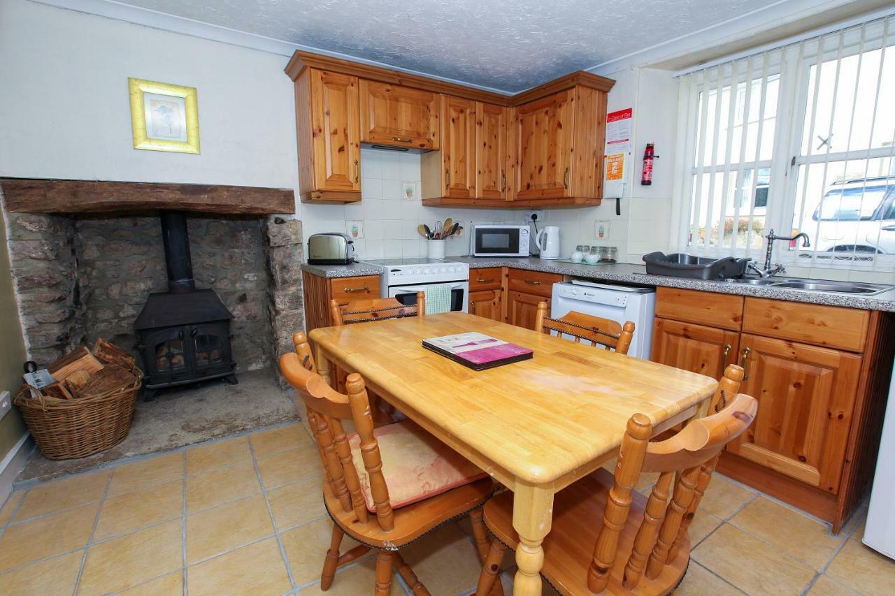 Scenery Cottage Bridford Bagian luar foto